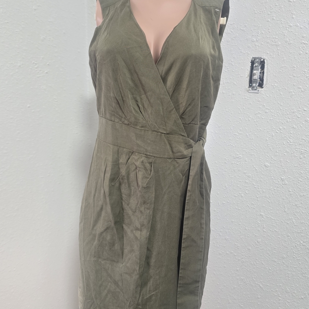 Banana Republic Olive Midi Dress - Picture 4 of 10